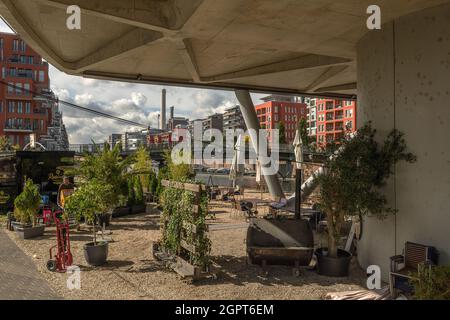 Wohn- und Geschäftshäuser im Westhabor-Viertel, Frankfurt, Deutschland Stockfoto