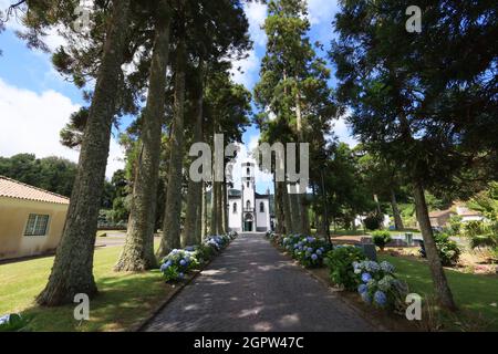 Die Kirche von Sao Nicolau in Sete Cidades, Sao Miguel Insel, Azoren Stockfoto