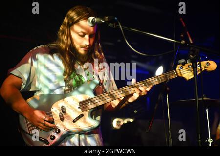 28. September 2021, Sheffield, South Yorkshire, USA: Wet Leg Performing at the Foundry , Sheffield , Großbritannien , 28.09.2021 (Bildnachweis: © Robin Burns/ZUMA Press Wire) Stockfoto