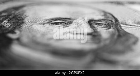 Fragment einer alten 100-Dollar-Banknote für Designzwecke Stockfoto