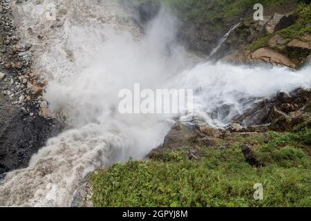 Agoyan fällt auf den Fluss Pastaza in Ecuador Stockfoto