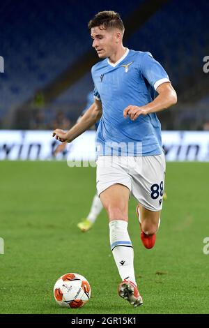 Rom, Italien. September 2021. Toma Basic von SS Lazio in Aktion während der Europa League Gruppenphase Fußballspiel zwischen SS Lazio und Lokomotiv Moskva im Olimpico Stadion in Rom (Italien), 30. September 2021. Foto Antonietta Baldassarre/Insidefoto Kredit: Insidefoto srl/Alamy Live News Stockfoto