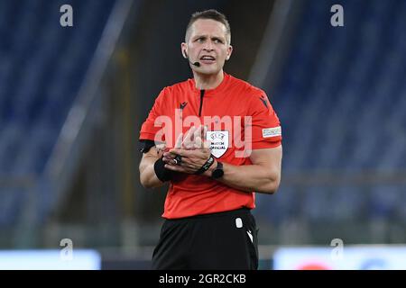 30. September 2021; Stadio Olimpico, Rom, Italien; Europa League Football, SS Lazio gegen Lokomotiv Moskau; Referent Craig Pawson Stockfoto