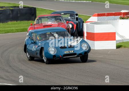 1964 Lotus Eleven GT Breadvan Classic, Oldtimer-Rennwagen, Rennen in der RAC Tourist Trophy beim Goodwood Revival 2014. Einzigartig modifiziertes Lotus Eleven Stockfoto