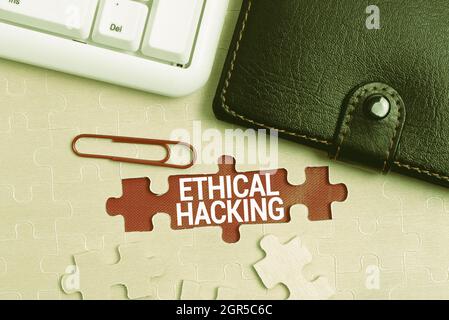 Textunterschrift mit ethischem Hacking. Business-Ansatz Akt der Lokalisierung von Schwachstellen und Schwachstellen von Computer Building an Unfinished White Stockfoto