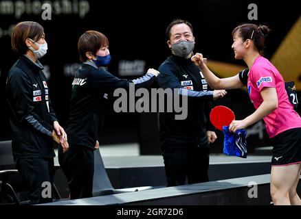 Doha, Katar. September 2021. Nagasaki Miyu (1. R) aus Japan feiert das Finale der Frauen-Teams bei den ITTF-ATTU Asienmeisterschaften 2021 in Doha, Katar, am 30. September 2021. Kredit: Nikku/Xinhua/Alamy Live Nachrichten Stockfoto