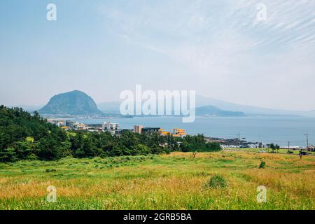 Sanbangsan Berg und Strand, Jeju Olle Trail auf der Insel Jeju, Korea Stockfoto