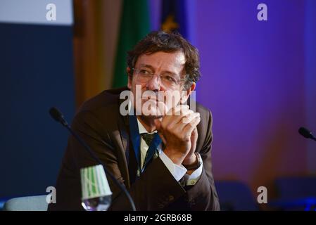 Rom, Italien. September 2021. Leonardo Becchetti, Wirtschaftswissenschaftler am dritten Veranstaltungstag 'Festival delle Citta', Nachrichten in Rom, Italien, September 30 2021 Quelle: Independent Photo Agency/Alamy Live News Stockfoto