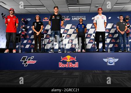 Austin, USA. September 2021. Pressekonferenz zum MotoGP Red Bull Grand Prix of the Americas auf dem Circuit of the Americas Blvd, Austin, Texas, 30. September 2021 in Bild: L-R: Bagnaia, Roberts, Quartararo, Bastianini, Marquez, Beaubier Rueda de prensa del Gran Premio Red Bull Grand Prix de las Americas en el Circuito de las Americas Blvd, Austin, Texas, 30 de Septiembre de 2021 POOL/ MotoGP.com/Cordon die Pressebilder sind nur für die redaktionelle Verwendung bestimmt. Obligatorischer Kredit: © motogp.com Kredit: CORDON PRESS/Alamy Live News Stockfoto