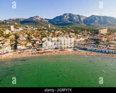 Frankreich, Bouches du Rhone, Marseille, der Strand von Pointe Rouge (Luftaufnahme) Stockfoto