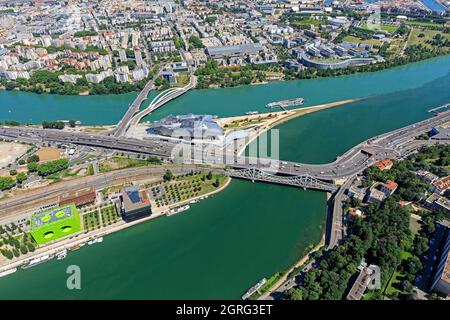 Frankreich, Rhone, Lyon, 2. Arrondissement, Bezirk La Confluence, Musee des Confluences, Architekten Coop Himmelb (l) beim Wolf D. Prix et Partner, der Saone und der Rhone (Luftaufnahme) Stockfoto