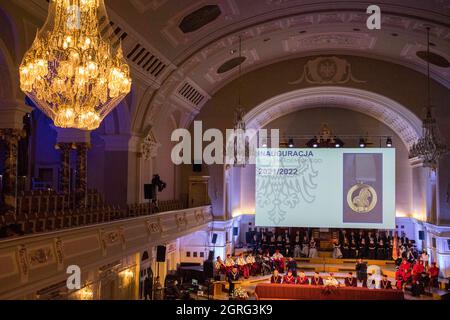 Posen, Wielkopolska, Polen. Oktober 2021. Eröffnung des Akademischen Jahres 2021/2022 an der Adam Mickiewicz Uniwesity in Poznan, Polen. (Bild: © Dawid Tatarkiewicz/ZUMA Press Wire) Bild: ZUMA Press, Inc./Alamy Live News Stockfoto