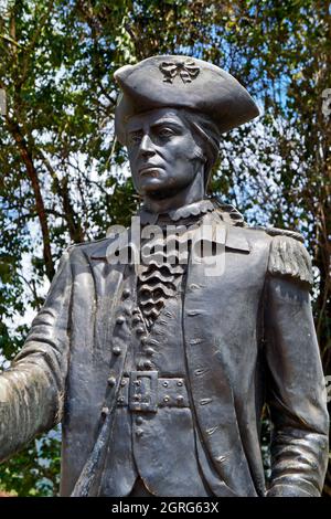 TIRADENTES, MINAS GERAIS, BRASILIEN - 15. JANUAR 2018: Junge Tiradentes-Statue auf dem öffentlichen Platz im historischen Zentrum Stockfoto