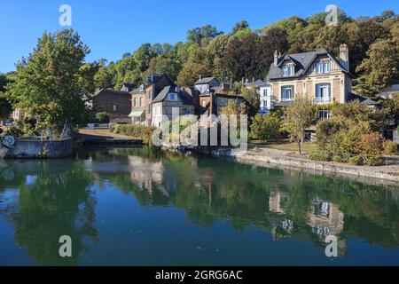 Frankreich, Eure, das Risle-Tal und Pont-Audemer bezeichneten die schönsten Umwege Frankreichs, das kleine Venedig der Normandie, das die Schleuse des Risle-Kurses regelt Stockfoto