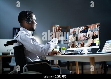 Online-Video-Konferenz Arbeit Webinar Auf Dem Desktop Stockfoto