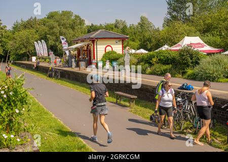 Warmley Station an der alten Bahnlinie von Bristol nach Bath. Jetzt ein Radweg. Jetzt Teil von Bristol und Bath Railway Path Stockfoto