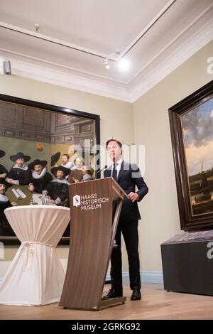 Niederlande, Den Haag am 30/09/2021. Premierminister Mark Rutte eröffnet die Ausstellung 'Macht - 800 jaar Binnenhof' im Historischen Museum der Stadt Stockfoto