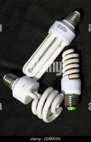 Verschiedene Energiesparlampen (Glühlampe, Spirallampe) Stockfoto