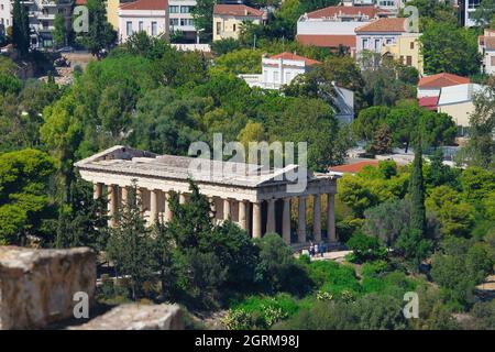 Der Tempel des Hephaestus ist einer der am meisten erhaltenen antiken Tempel in Griechenland. Es war dem gott Hephaestus und der Athene Ergani gewidmet Stockfoto