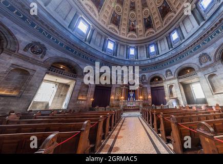 KOPENHAGEN, DÄNEMARK - 26. AUGUST 2016: Innenraum der Frederik-Kirche, im Volksmund auch als Marmorkirche in Kopenhagen, Dänemark, bekannt Stockfoto