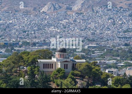 Das Observatorium von Athen von der Akropolis aus gesehen Stockfoto