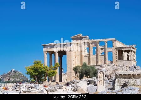 Erechtheion, mit Veranda der Jungfrauen oder Karyatiden, Akropolis, Athen, Griechenland Stockfoto