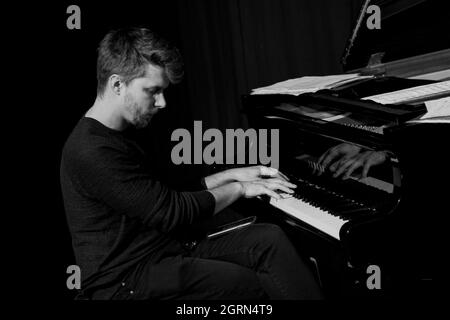 Will Barry - Art Themes und Alex Clarke Quintet - Soundcheck Herts Jazz Club - The Maltings Theatre - St Albans - Hertfordshire Stockfoto