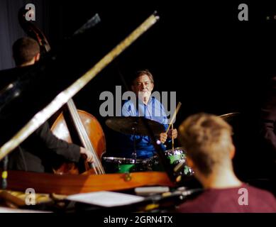 James Owston, Clark Tracey, will Barry - Art Themes und Alex Clarke Quintet - Herts Jazz Club - The Maltings Theatre - St Albans Stockfoto