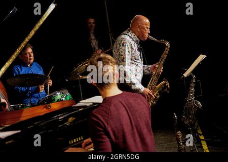 Clark Tracey, Alex Clarke, will Barry, Art Themes - Art Themes und Alex Clarke Quintet - Herts Jazz Club - The Maltings Theatre - St. Albans Stockfoto