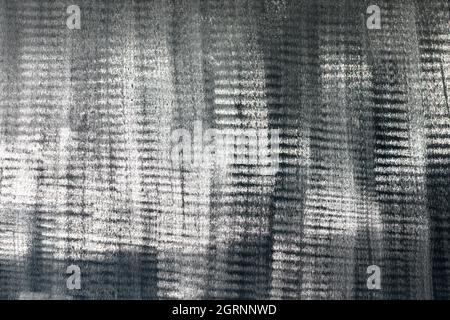 Silberner Hintergrund mit poliertem Edelstahlblech Stockfoto