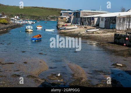 Die Boote vertäuten in Batson Creek Salcombe, South Devon England Stockfoto