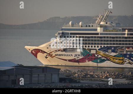 Das norwegische Jewel-Schiff kommt im französischen Mittelmeerhafen Marseille an. Stockfoto