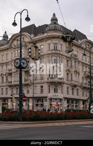 28 Mai 2019 Wien, Österreich - das Café Prückel, ein klassisches Wiener Kaffeehaus, das Sie in die frühen 1900er Jahre zurückversetzt Stockfoto