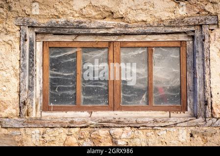 Rasiglia -altes Fenster in einem Dorf in Umbrien Italien Stockfoto