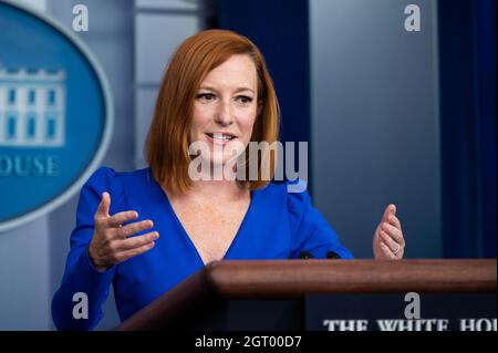 Washington DC, USA. Oktober 2021. Jen Psaki, die Pressesprecherin des Weißen Hauses, spricht bei einer Pressekonferenz im Pressesprecheraum des Weißen Hauses. Kredit: SOPA Images Limited/Alamy Live Nachrichten Stockfoto