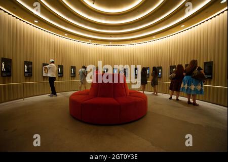 Ausstellungsraum für Oscar-Trophäen im Academy Museum of Motion Picturs in Los Angeles, Kalifornien Stockfoto