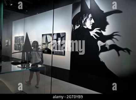 Ausstellungen vom Zauberer von Oz im Academy Museum of Motion Picturs in Los Angeles, Kalifornien Stockfoto