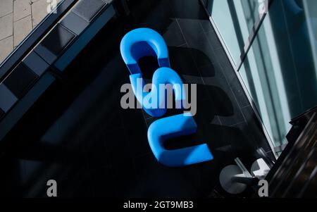 München, Deutschland. Oktober 2021. Das Logo der CSU ist in der CSU-Parteizentrale zu sehen. Quelle: Sven Hoppe/dpa/Alamy Live News Stockfoto