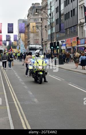 Metropolitan Police, Oxford Street, West End, London, Vereinigtes Königreich Stockfoto