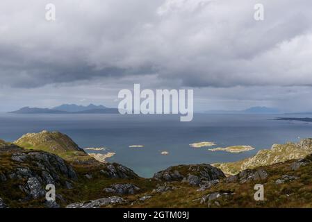 Die kleinen Inseln aus Eilean Shona, Moidart, Schottland Stockfoto