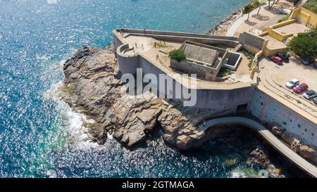 Luftaufnahme der Zitadelle von Bastia im Norden der Insel Korsika - Genueser Stadt mit Blick auf das Mittelmeer Stockfoto