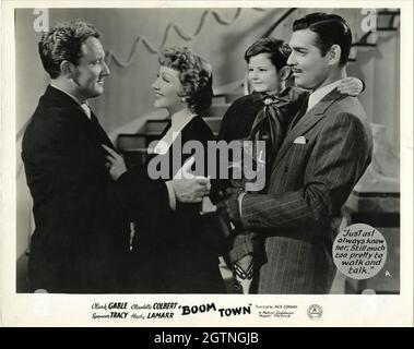 SPENCER TRACY CLAUDETTE COLBERT CASEY JOHNSON und CLARK GABLE in BOOM TOWN 1940 Regisseur JACK CONWAY Drehbuch John Lee Mahin nach einer Geschichte von James Edward Grant Gilbert Adrian Musik Franz Waxman Metro Goldwyn Mayer Stockfoto