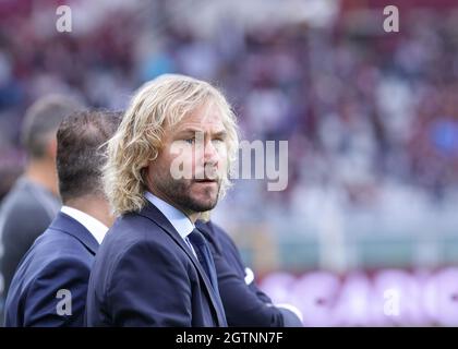TURIN ITALIEN- Oktober 2 Stadio Olimpico Grande Torino Pavel Nedved FC Juventus Vice President während des Serie A Spiels zwischen FC Turin und Juventus FC im Stadio Olimpico am 2. Oktober 2021 in Turin, Italien. Kredit: Christian Santi/Alamy Live Nachrichten Stockfoto
