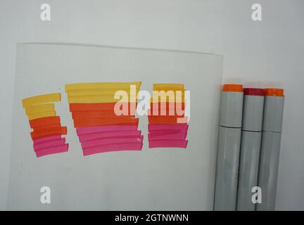 Moderne Kunst Zeichnung abstrakte kopische Farbe Dreieck Kurve Quadrat aus thailand , Kunst , kopische Marker , Marker Kunst , Zeichnung Strich , Stockfoto