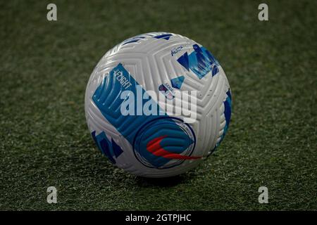 Turin, Italien. Oktober 2021. Turin. Ligaspiel Serie A Tim 2021/2022. Turin gegen Juventus. Grande Torino Olympic Stadium auf dem Foto: Serie A Tim League Ball Kredit: Unabhängige Fotoagentur/Alamy Live News Stockfoto