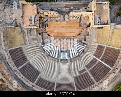 Luftaufnahme des antiken griechischen Theaters von Taormina, Sizilien, Italien. Stockfoto