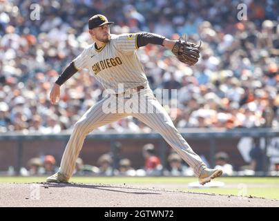 San Francisco, Usa. Oktober 2021. San Diego Padres Pitcher Joe Musgrove wirft am Samstag, den 2. Oktober 2021 in San Francisco im ersten Inning im Oracle Park zu den San Francisco Giants. Foto von George Nikitin/UPI Credit: UPI/Alamy Live News Stockfoto