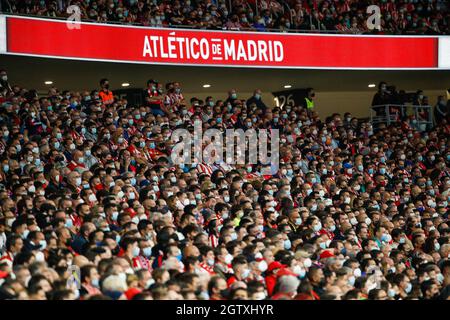 Träger des La Liga-Spiels zwischen Atletico de Madrid und dem FC Barcelona im Wanda Metropolitano Stadium in Madrid, Spanien. Stockfoto