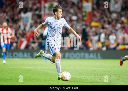 Madrid, Spanien. Oktober 2021. Gavi in Aktion während des Spiels von La Liga Santander 2021/2022 zwischen Atletico de Madrid und dem FC Barcelona im Wanda Metropolitano Stadium. (Endergebnis; Atletico de Madrid 2:0 FC Barcelona) (Foto von Francis Gonzalez/SOPA Images/Sipa USA) Quelle: SIPA USA/Alamy Live News Stockfoto