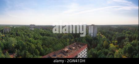 Panorama-Luftaufnahme der Sperrzone von Pripyat und Tschernobyl, Ukraine - Pripyat, Sperrzone von Tschernobyl, Ukraine Stockfoto